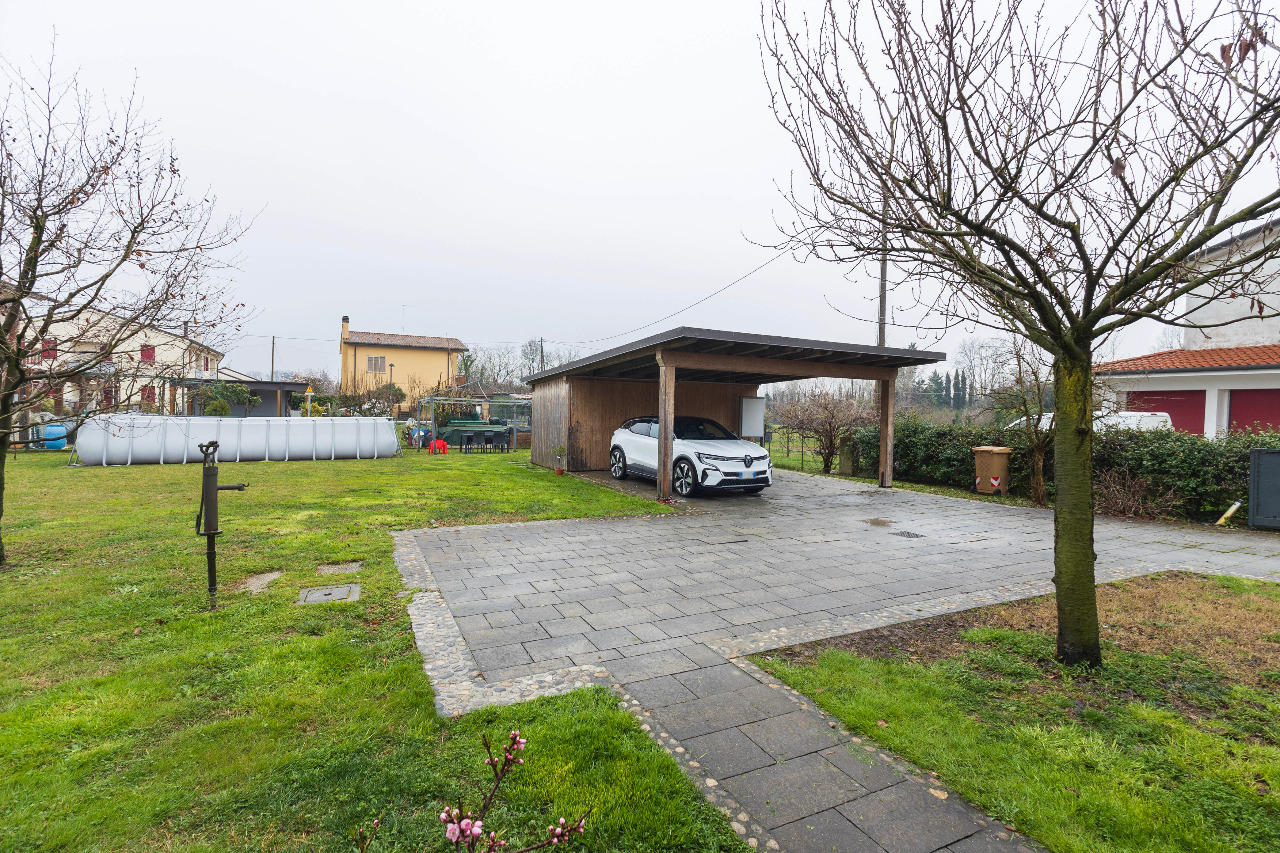 Casa Bifamiliare/Schiera in vendita a Silea